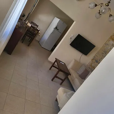 Creta In Center 1 *